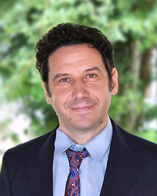 Dr Daniele Cicuzza