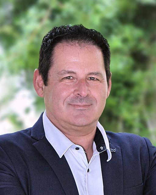 Professor Dr Basilios Tsikouras